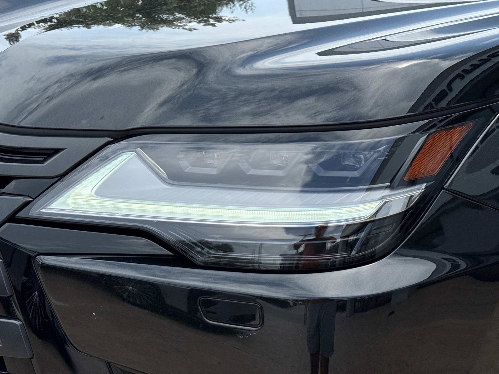 Certified 2025 Lexus LX 700h Overtrail w/ Accessory Package (Z1) AWD/4WD image 17
