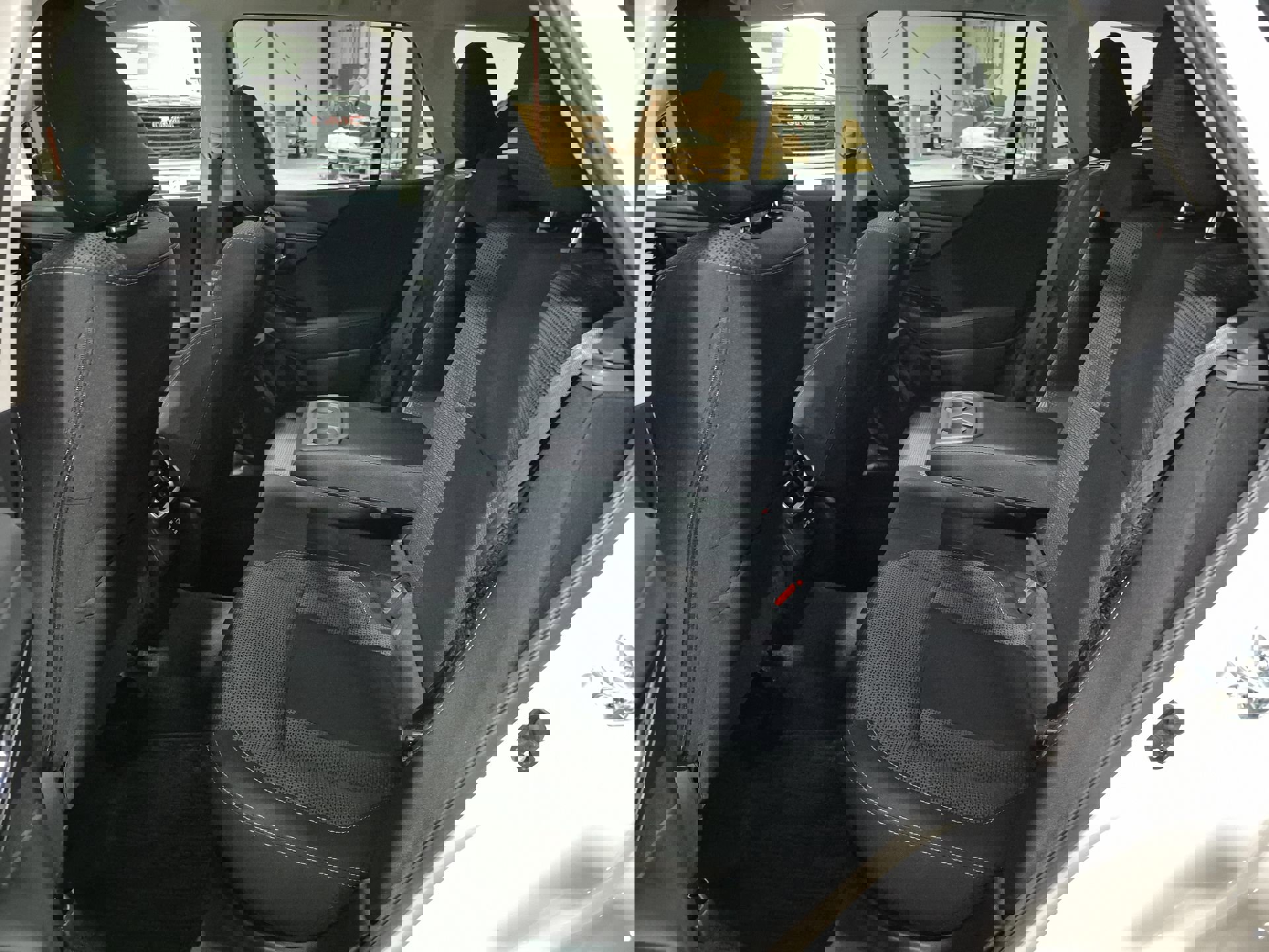 Used 2025 Subaru Outback Premium image 25