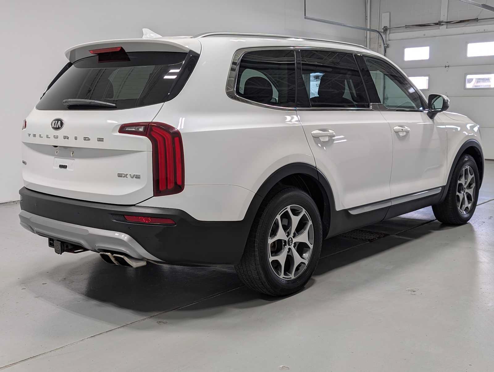 Used 2020 Kia Telluride EX w/ Towing Package AWD/4WD image 8