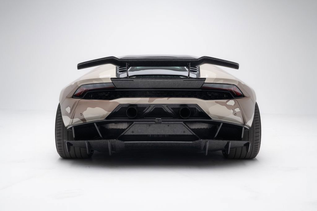 Used 2015 Lamborghini Huracan LP 610-4 image 4