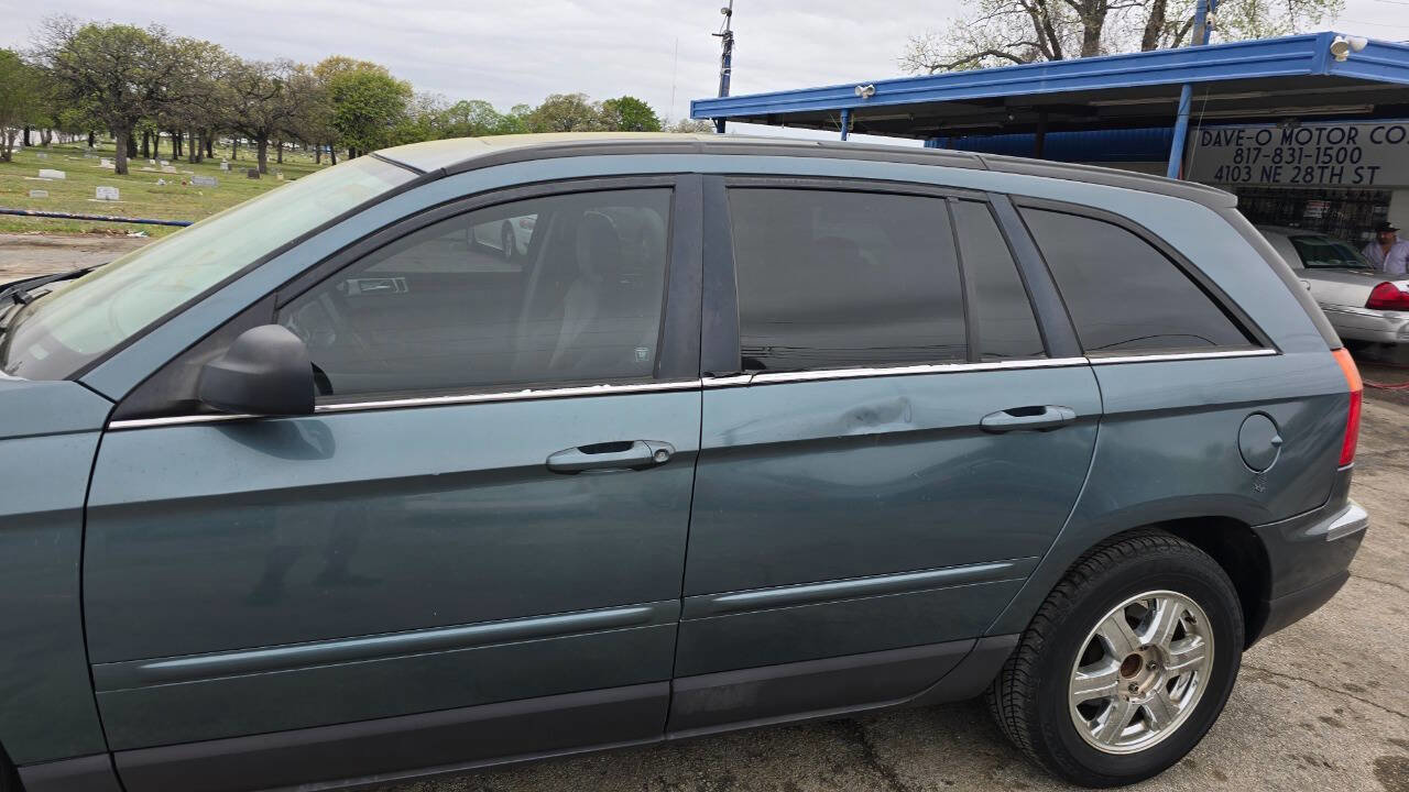 Used 2005 Chrysler Pacifica Touring image 2