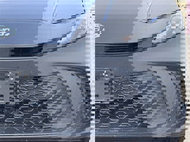 Used 2025 Toyota Camry SE image 9