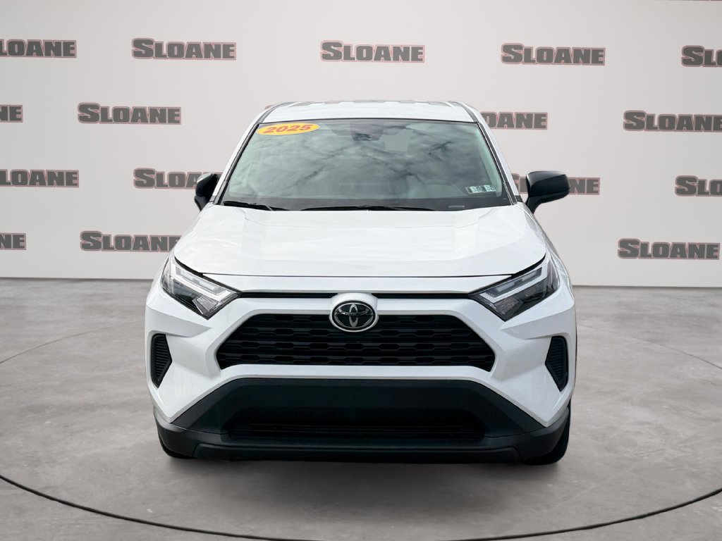 Used 2025 Toyota RAV4 LE AWD/4WD image 8