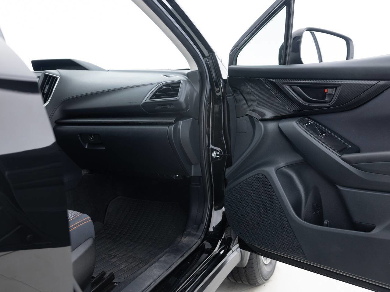 Used 2019 Subaru Crosstrek 2.0i Premium w/ Eyesight System AWD/4WD image 28