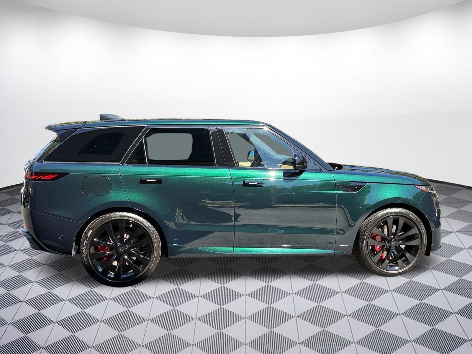Used 2026 Land Rover Range Rover Sport Dynamic SE AWD/4WD image 8