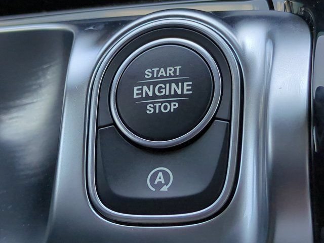 Used 2026 Mercedes-Benz GLB 250 4MATIC image 29
