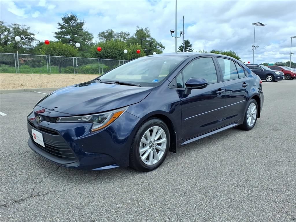 Certified 2025 Toyota Corolla LE w/ LE Premium Package FWD image 9