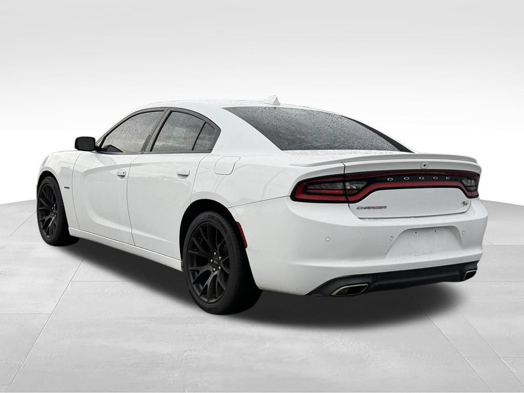 Used 2018 Dodge Charger R/T RWD image 3