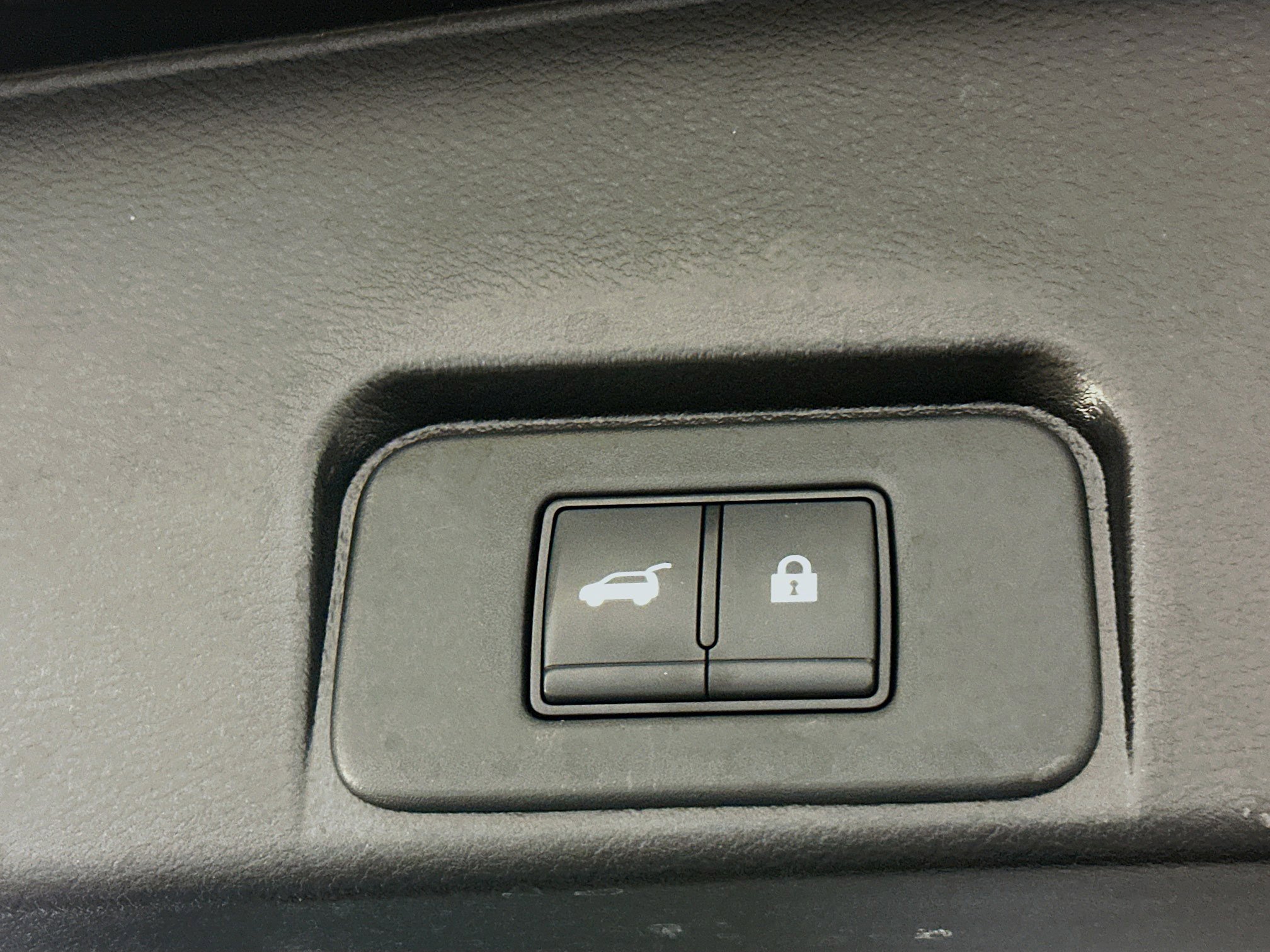 Used 2023 Nissan Rogue SL image 31