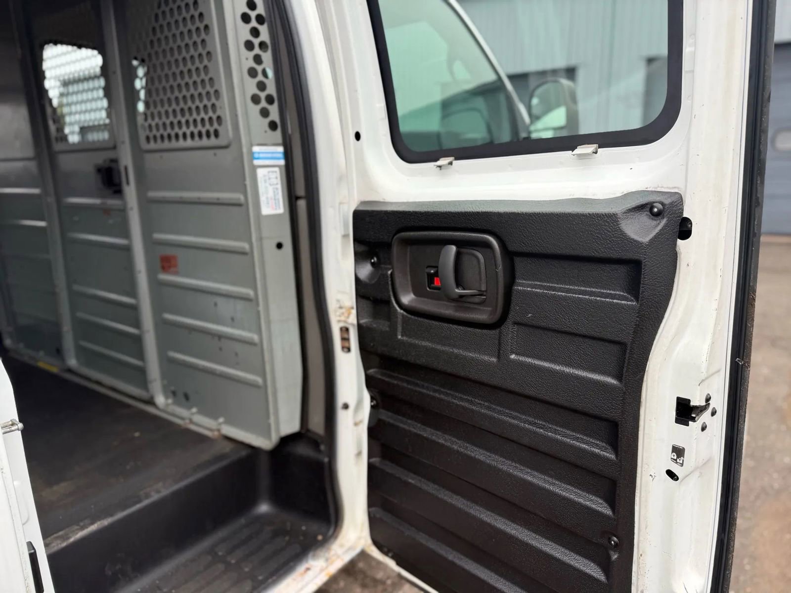 Used 2013 Chevrolet Express 1500 AWD image 23