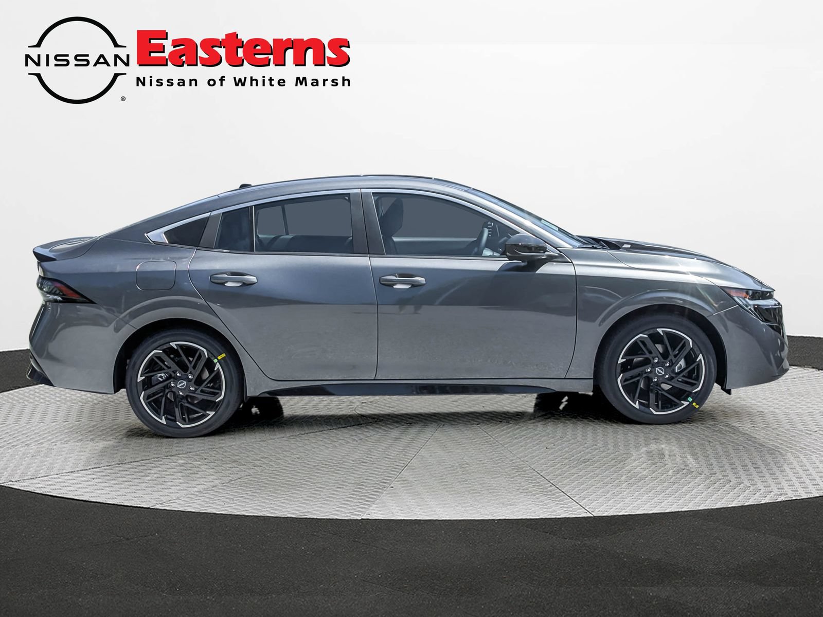 New 2026 Nissan Sentra SR w/ SR Premium Package FWD image 5