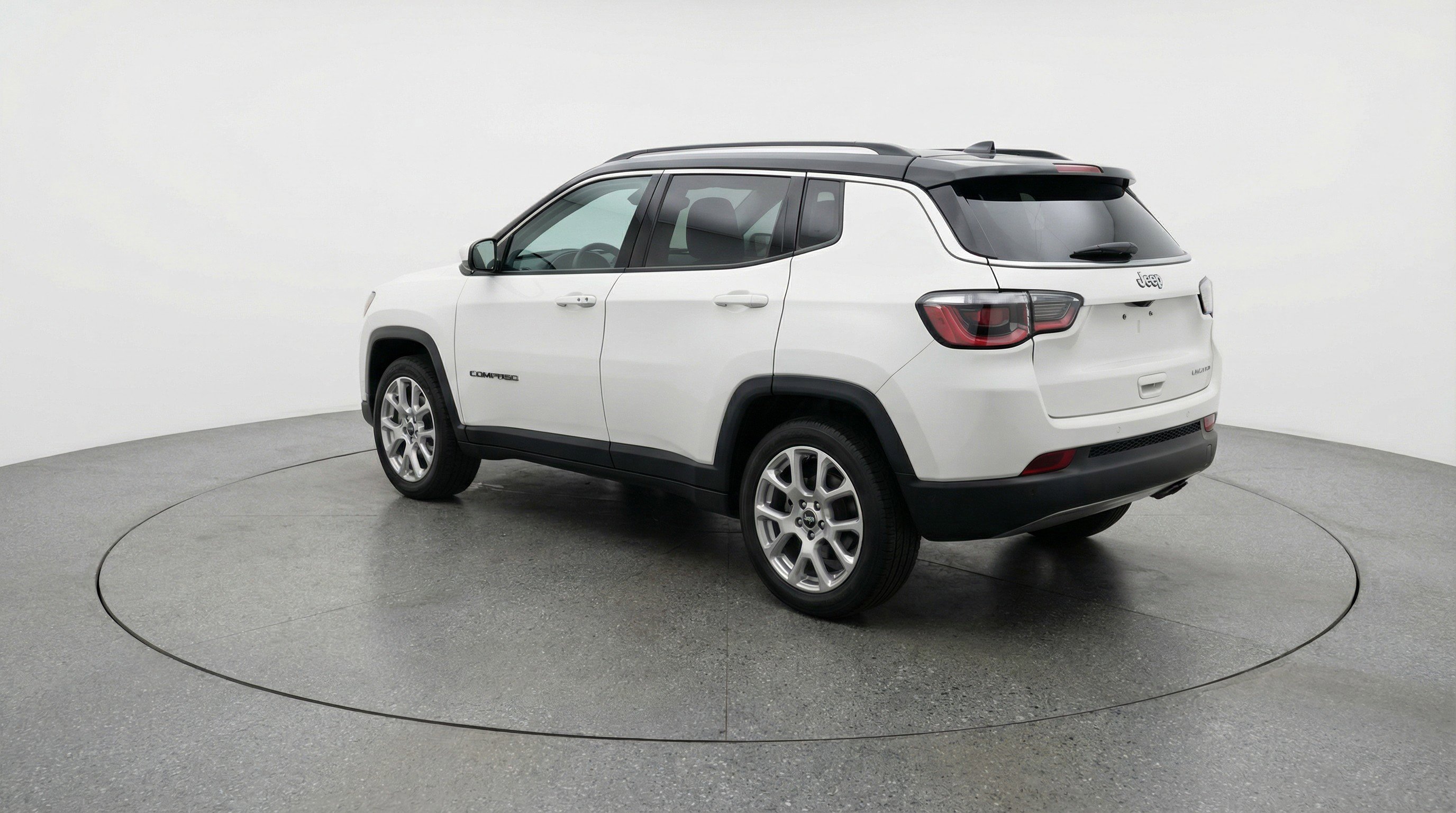Used 2025 Jeep Compass Limited AWD/4WD image 6