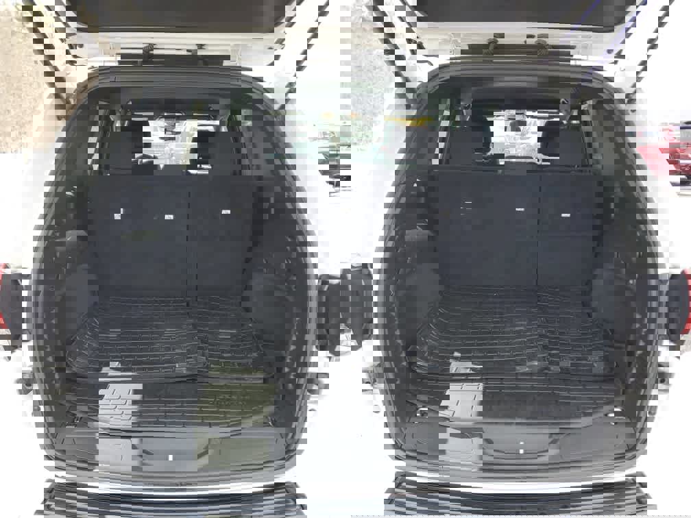 Used 2021 Jeep Grand Cherokee Laredo w/ Security & Convenience Group image 11