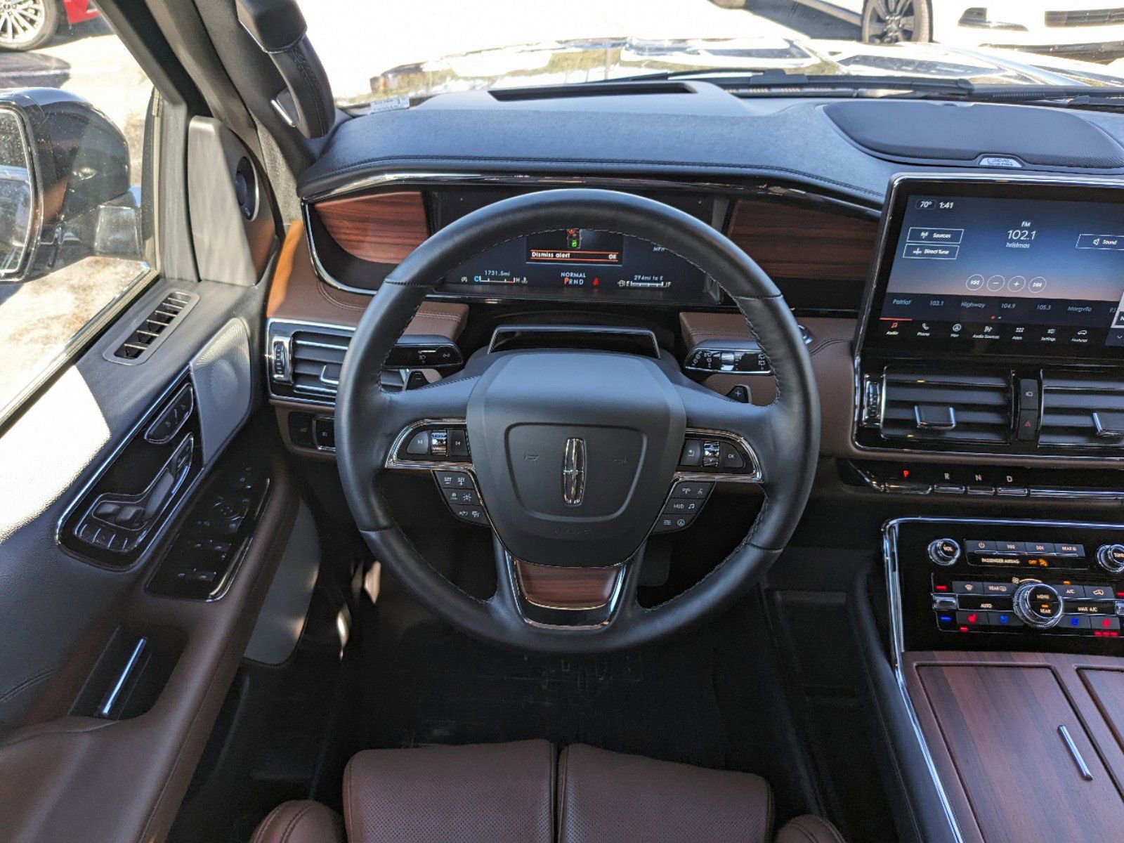 Certified 2024 Lincoln Navigator Reserve image 18