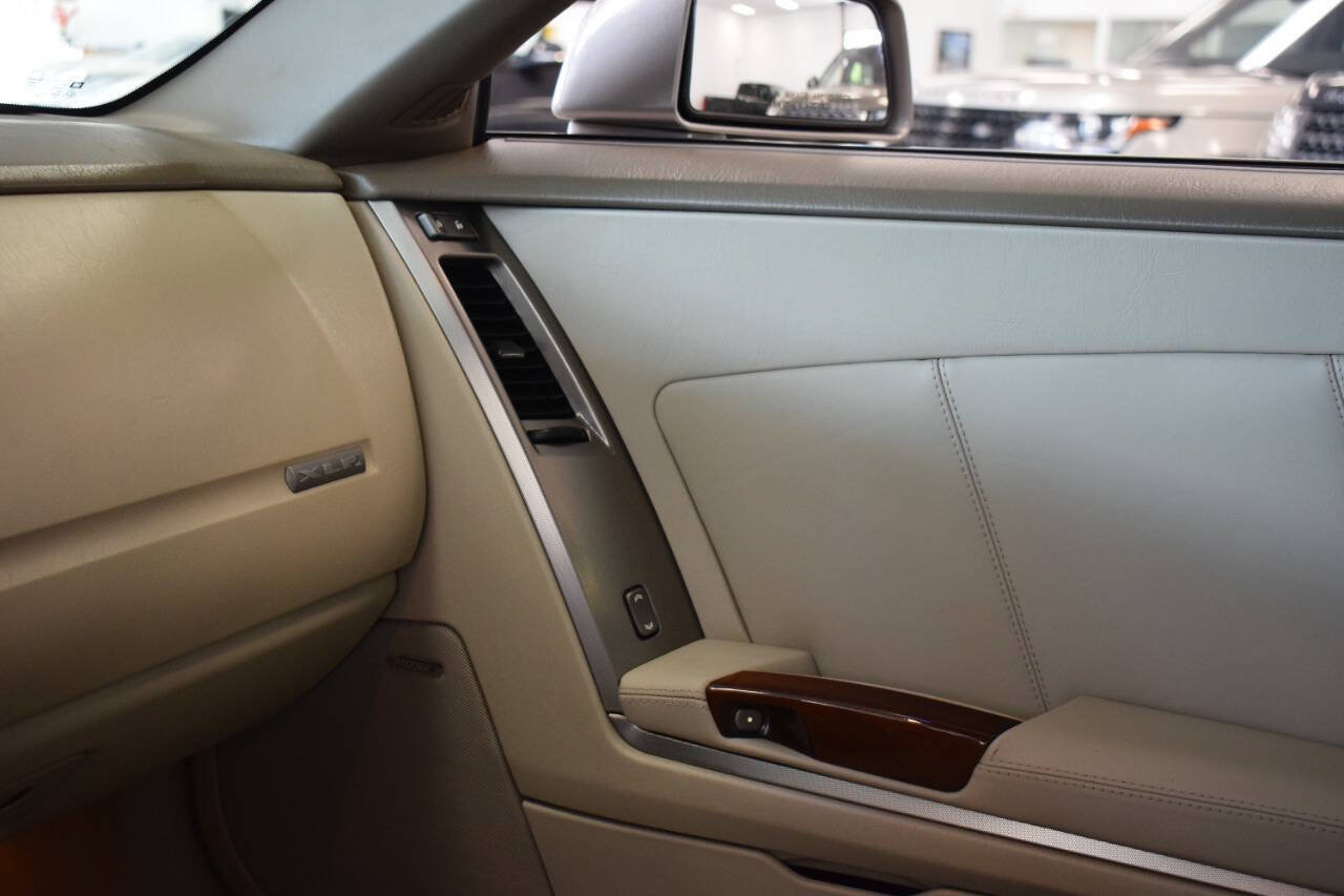 Used 2005 Cadillac XLR RWD image 84