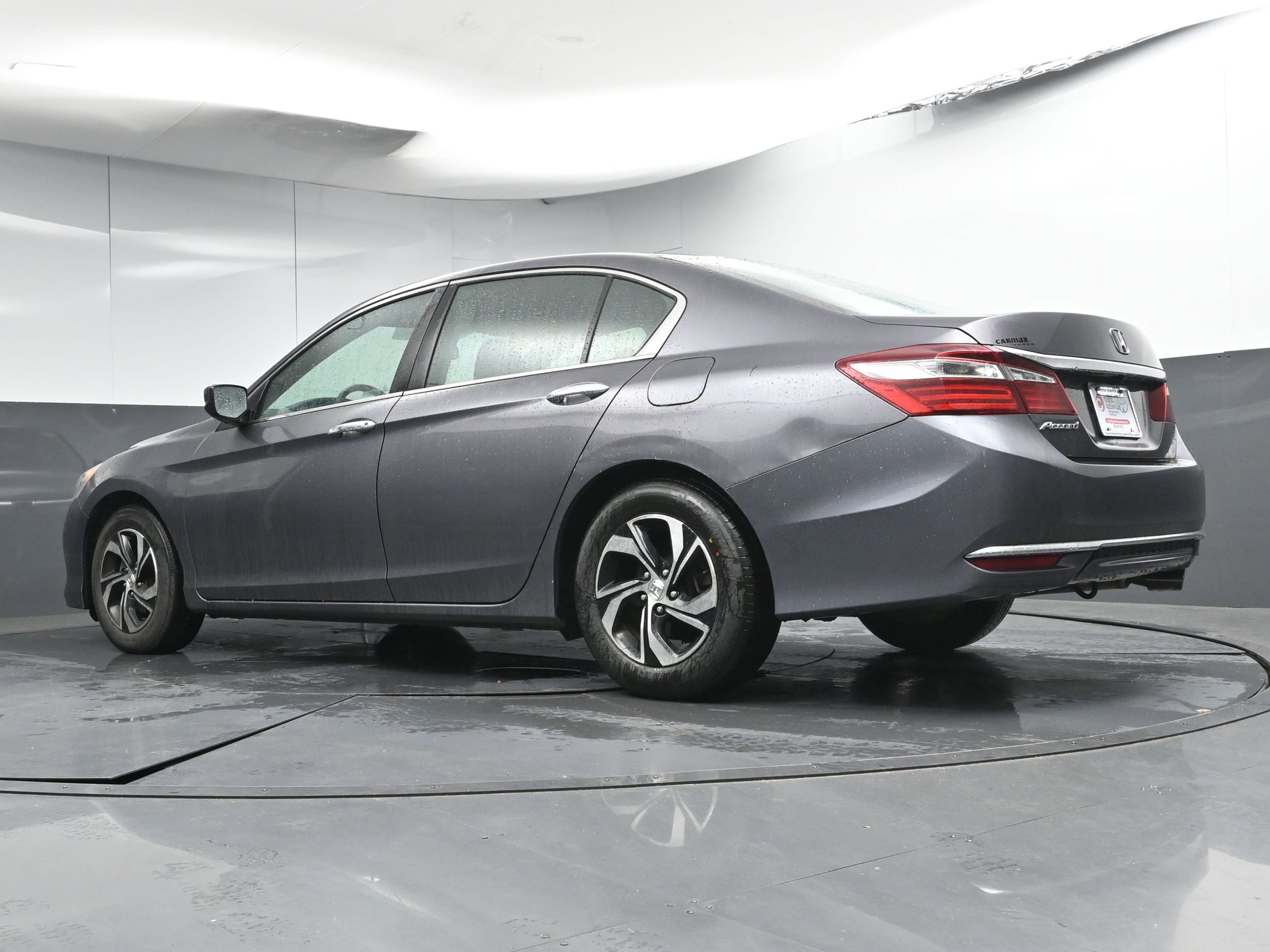 Used 2017 Honda Accord LX image 27