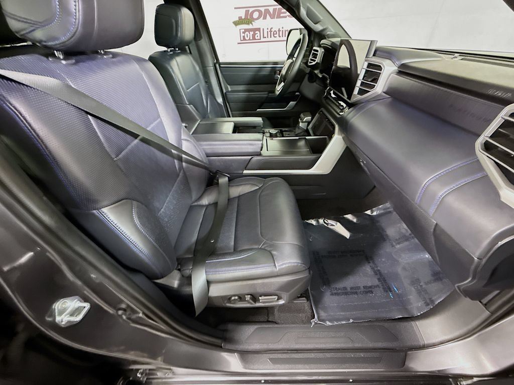 Certified 2024 Toyota Sequoia Platinum AWD/4WD image 34