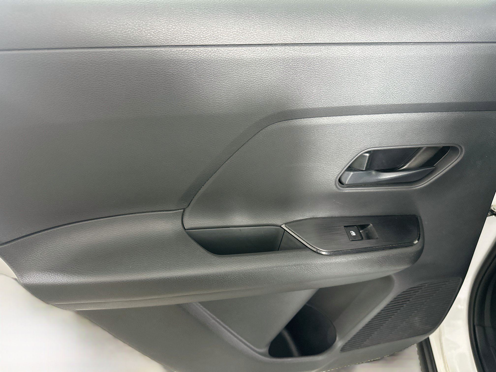 Used 2025 Nissan Kicks S FWD image 24