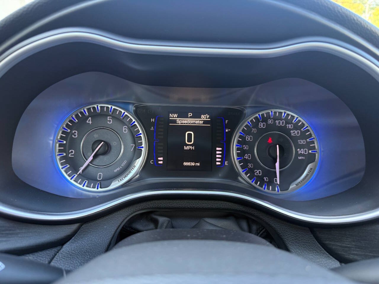 Used 2015 Chrysler 200 Limited FWD image 21