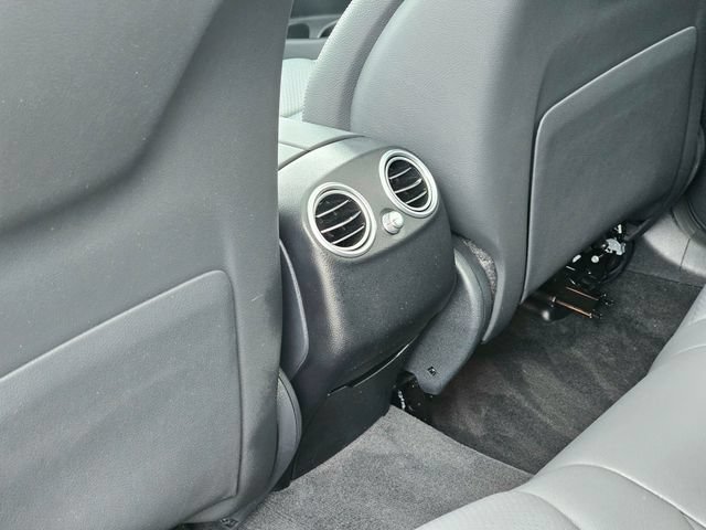 Used 2021 Mercedes-Benz GLC 300 4MATIC image 27