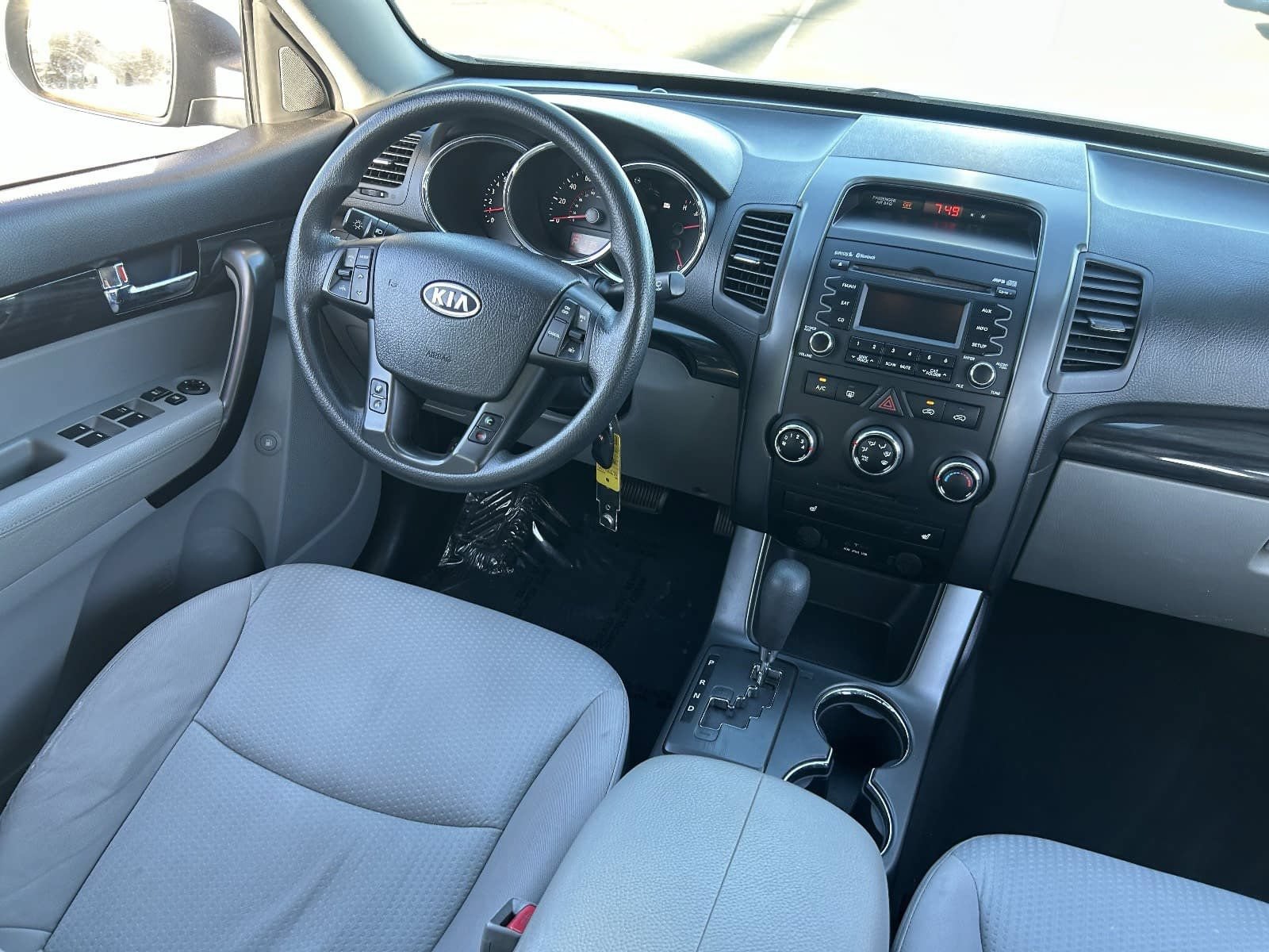 Used 2012 Kia Sorento LX w/ Convenience Pkg FWD image 17