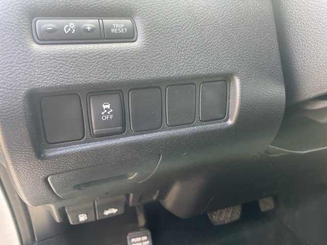 Used 2017 Nissan Murano SV image 19