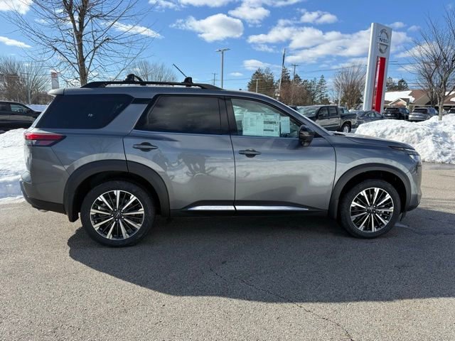 New 2026 Nissan Pathfinder Platinum w/ Cargo Package image 4