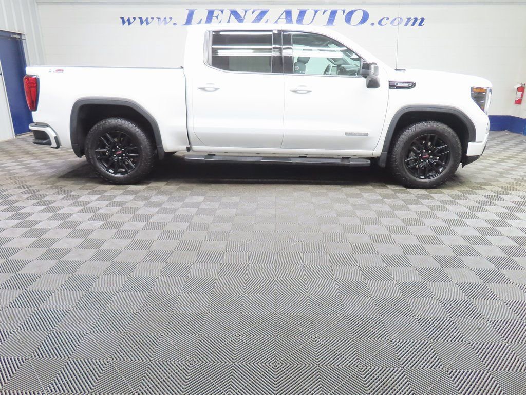 Used 2025 GMC Sierra 1500 Elevation w/ Elevation Premium Package AWD/4WD image 2