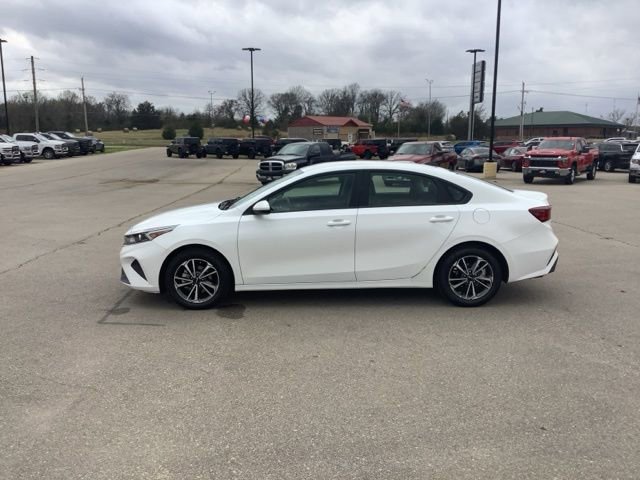 Used 2024 Kia Forte LXS image 4