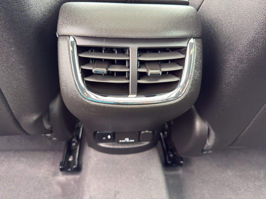Used 2023 Chevrolet Malibu LT w/ Sport Edition FWD image 32