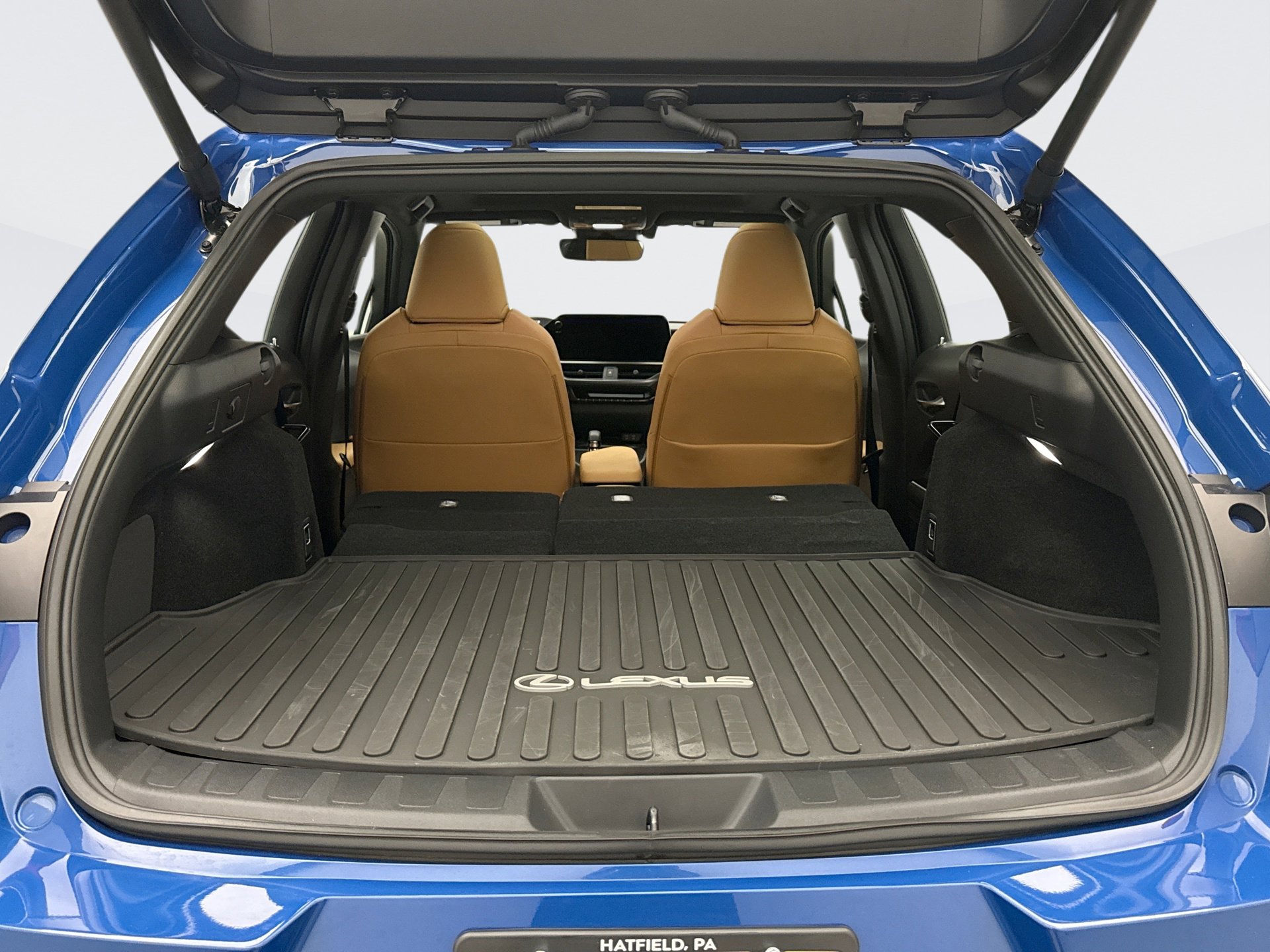 Used 2025 Lexus UX 300h AWD w/ Accessory Package (Z1) image 22