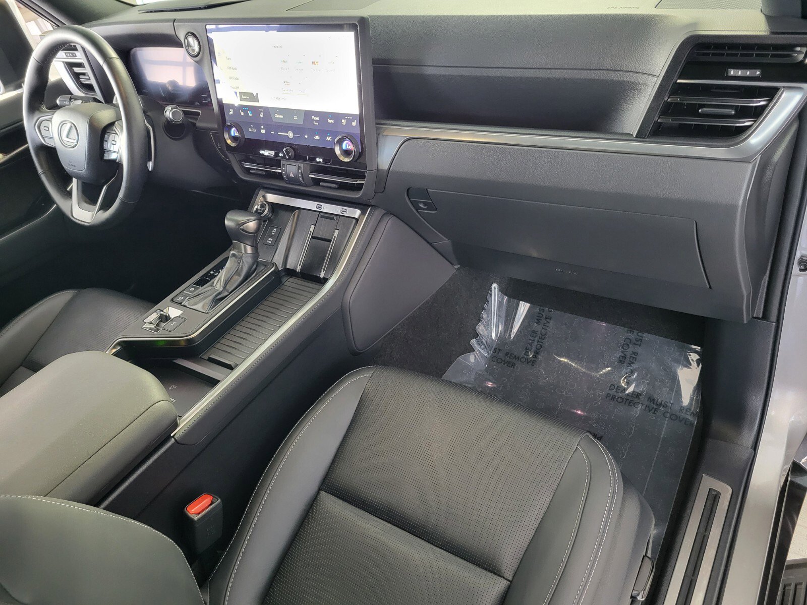 Used 2024 Lexus GX 550 w/ Accessory Package (31) image 17