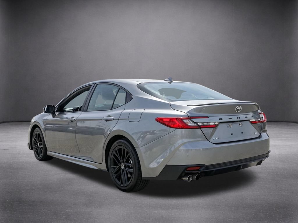 Used 2025 Toyota Camry SE FWD image 7