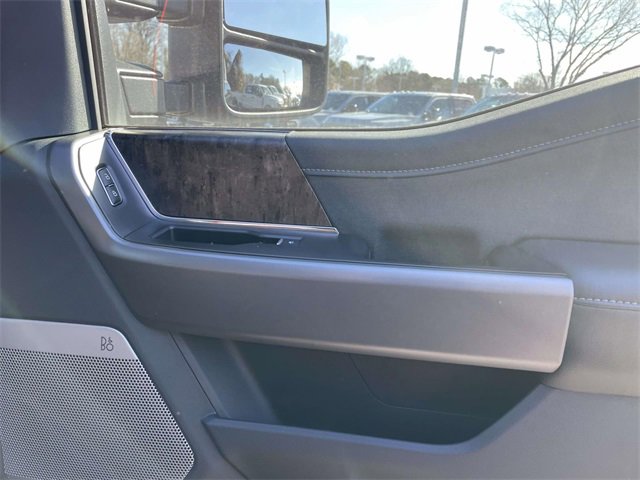 New 2025 Ford F250 Lariat w/ Lariat Ultimate Package image 30