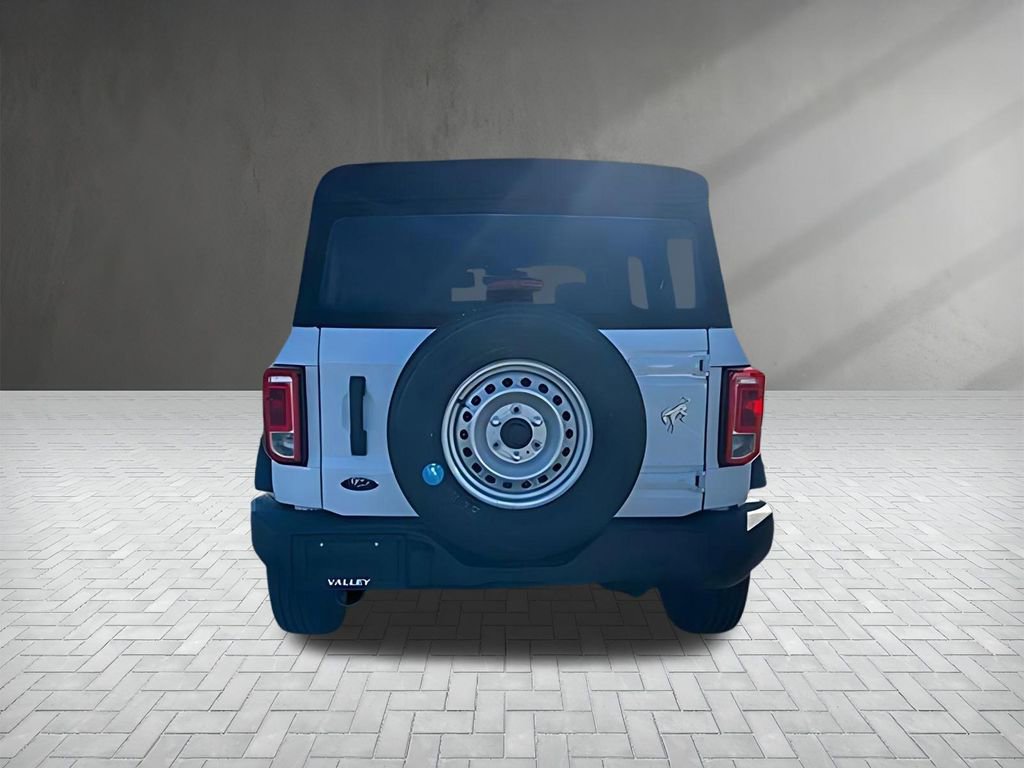 New 2025 Ford Bronco 4-Door image 6