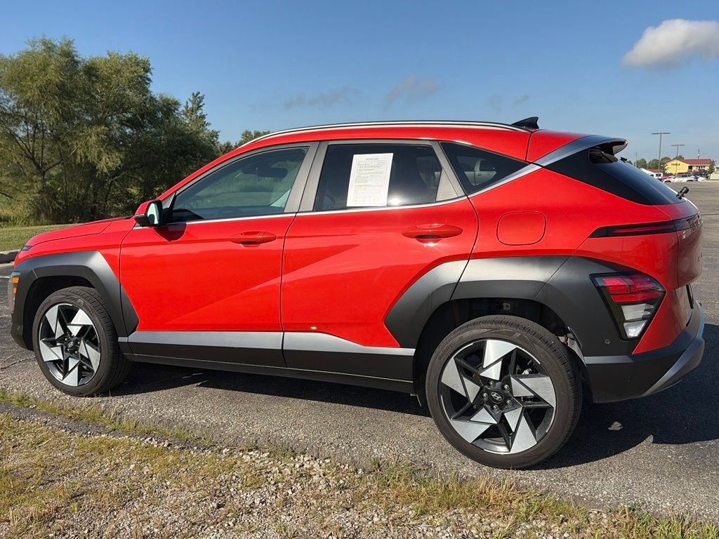 Used 2024 Hyundai Kona Limited AWD/4WD image 8