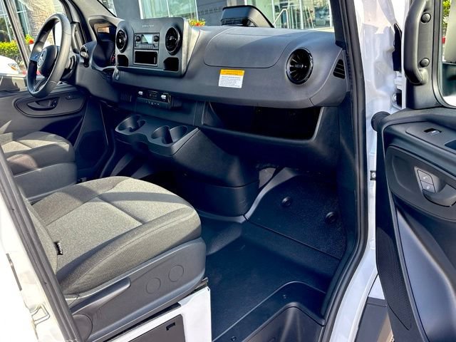 Used 2026 Mercedes-Benz Sprinter 2500 image 27