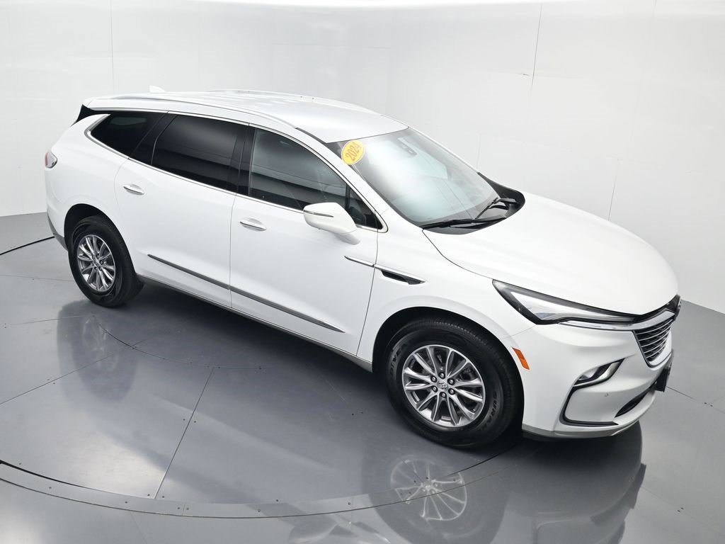 Used 2024 Buick Enclave Premium image 65