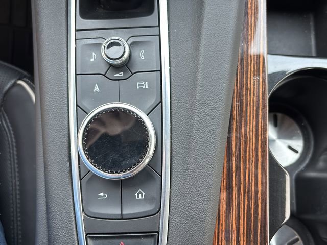 Used 2021 Cadillac Escalade ESV Premium Luxury image 32