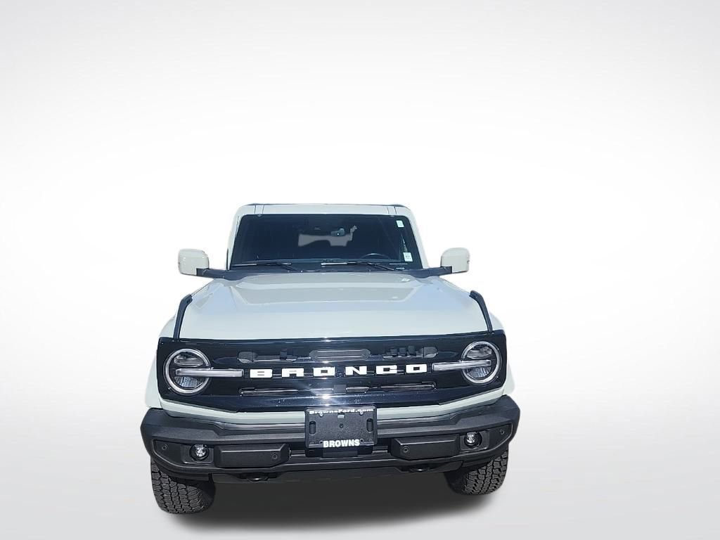 Used 2023 Ford Bronco Outer Banks image 3