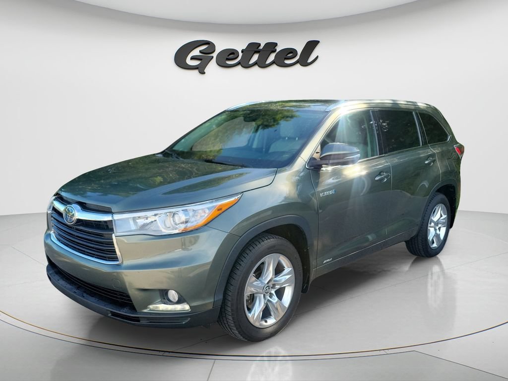 Used 2016 Toyota Highlander Limited w/ Driver Technology Package AWD/4WD image 1