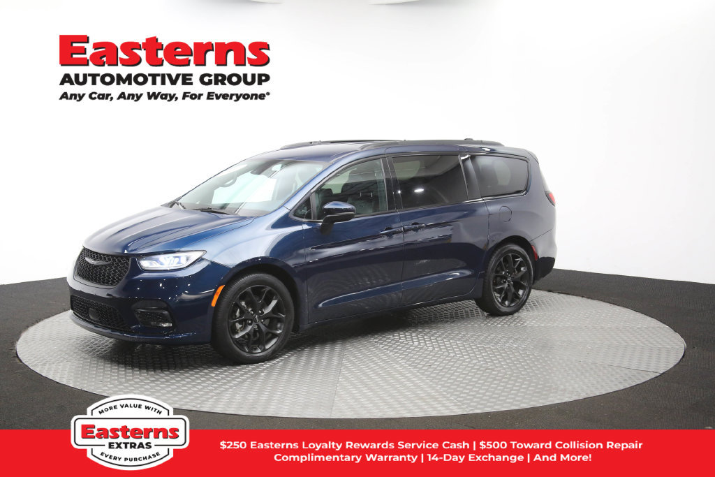 Used 2023 Chrysler Pacifica Touring-L w/ S Appearance Package FWD image 59