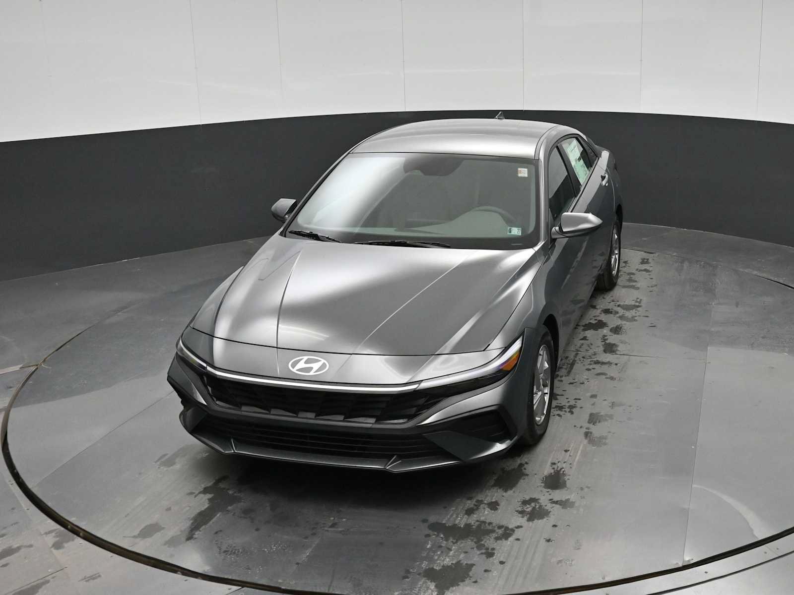 New 2026 Hyundai Elantra SE FWD image 25
