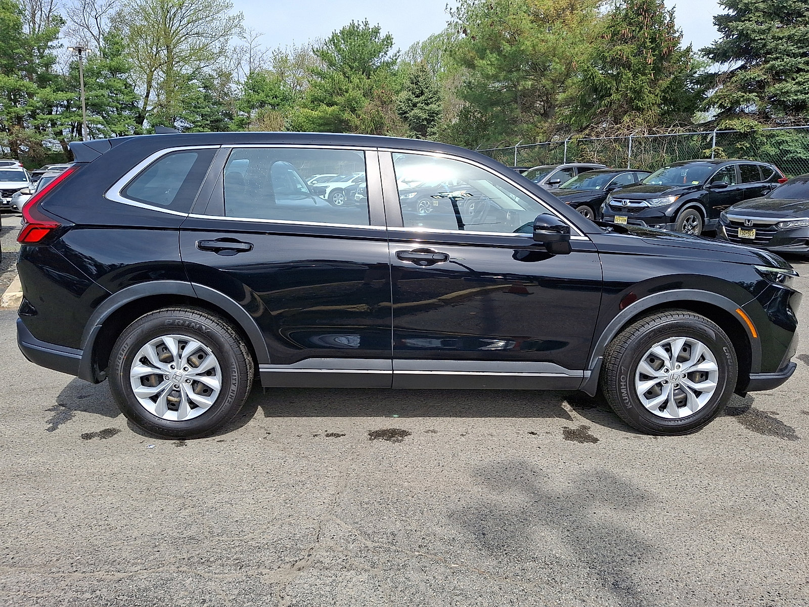 Used 2024 Honda CR-V LX image 8