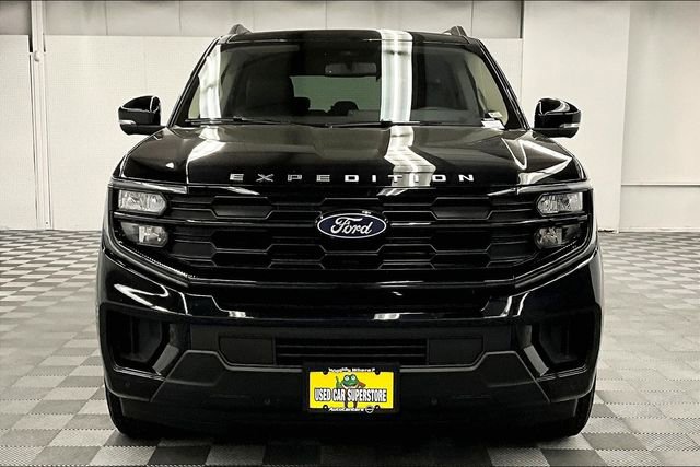 Used 2025 Ford Expedition Active image 4
