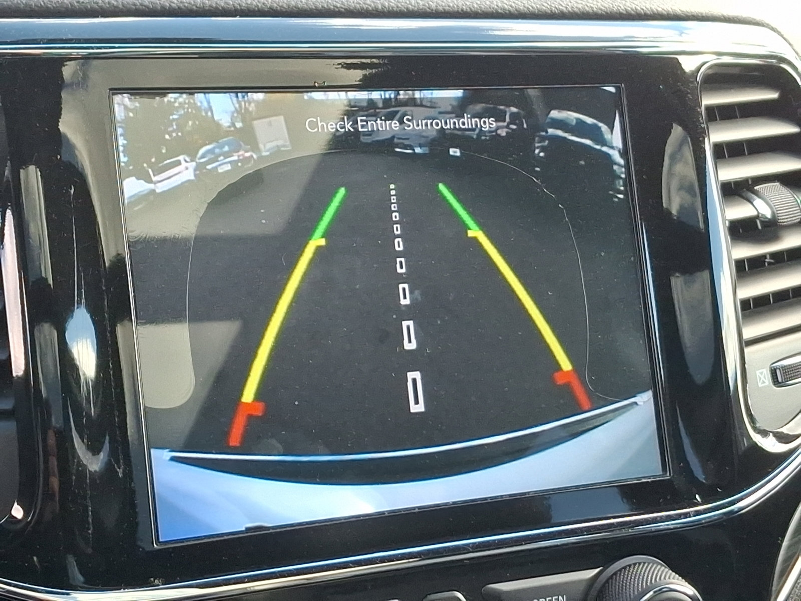 Used 2020 Jeep Grand Cherokee Limited w/ Luxury Group II image 19