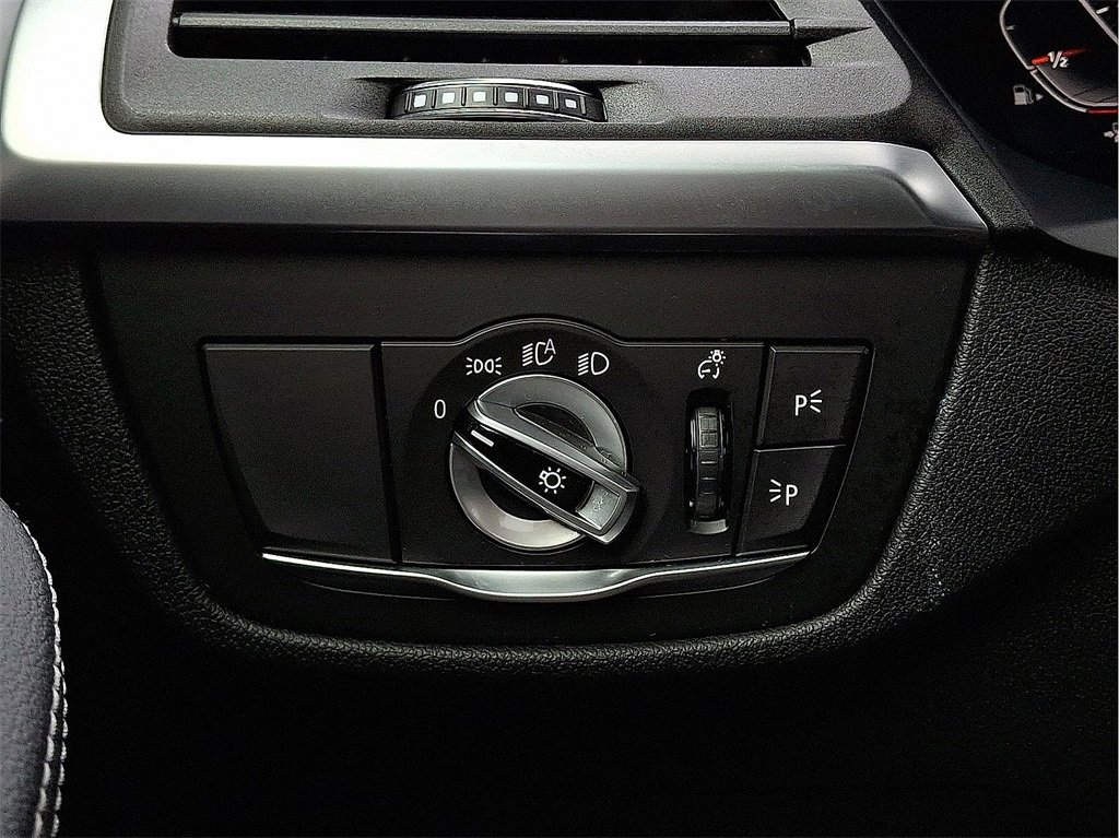 Used 2022 BMW X3 xDrive30i w/ Premium Package 2 image 26