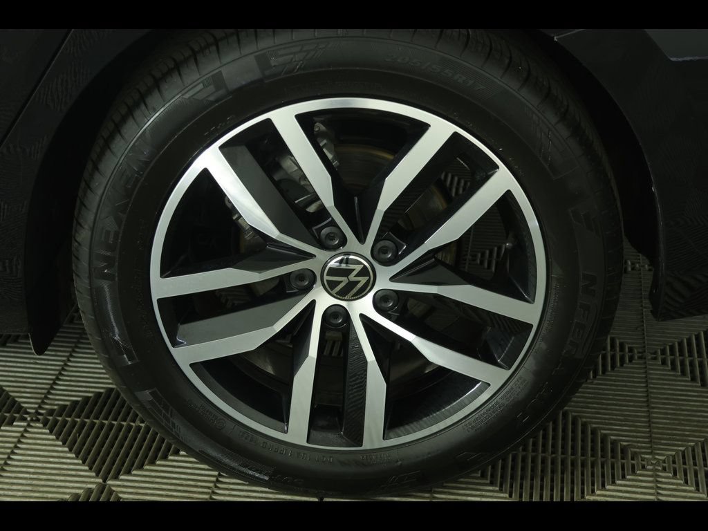 Used 2026 Volkswagen Jetta SE FWD image 7