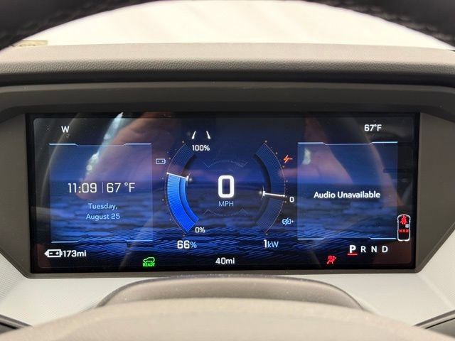 New 2027 Chevrolet Bolt RS w/ Technology Package FWD image 31