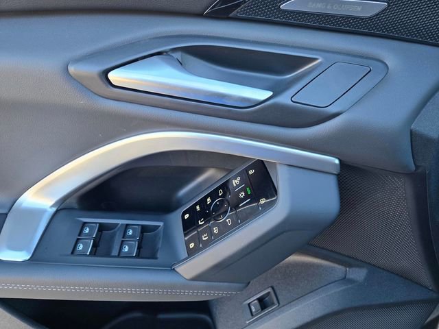 Used 2025 Audi Q5 Premium Plus w/ Premium Plus image 19